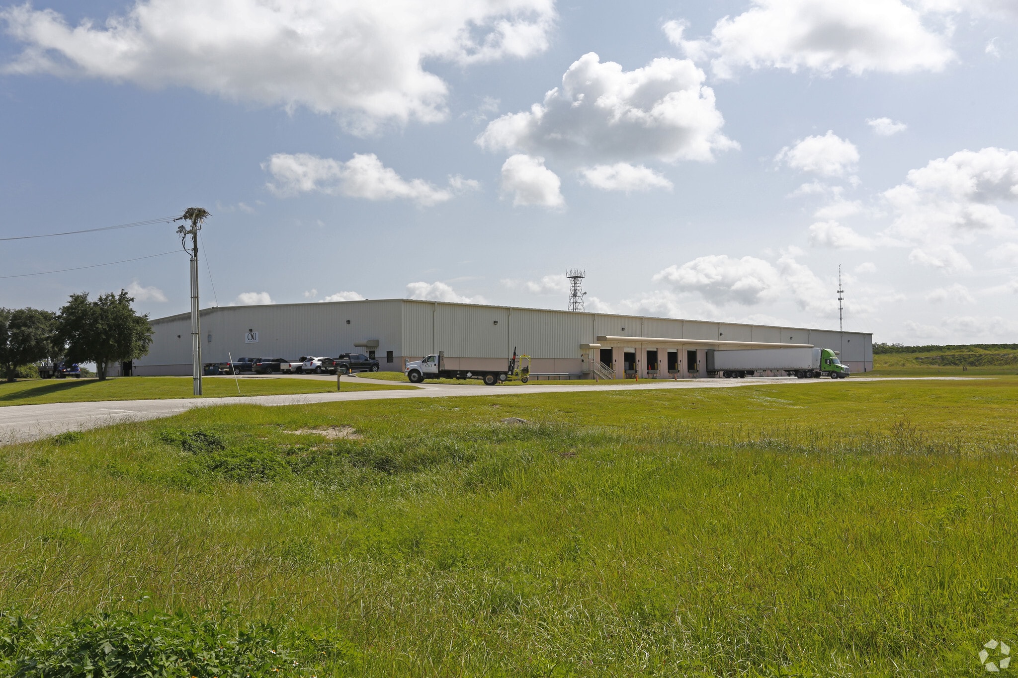 13037 Distribution Blvd, Lake Placid, FL for lease Building Photo- Image 1 of 12