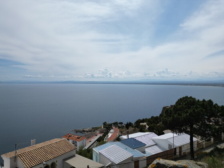 Carrer de Joan Margarit, 21, Roses, Gerona for sale - Aerial - Image 2 of 20