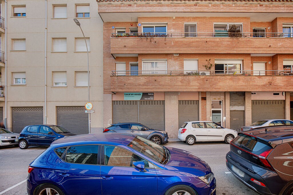 Immeuble residentiel dans Girona, Gerona à vendre Photo du bâtiment- Image 1 de 3