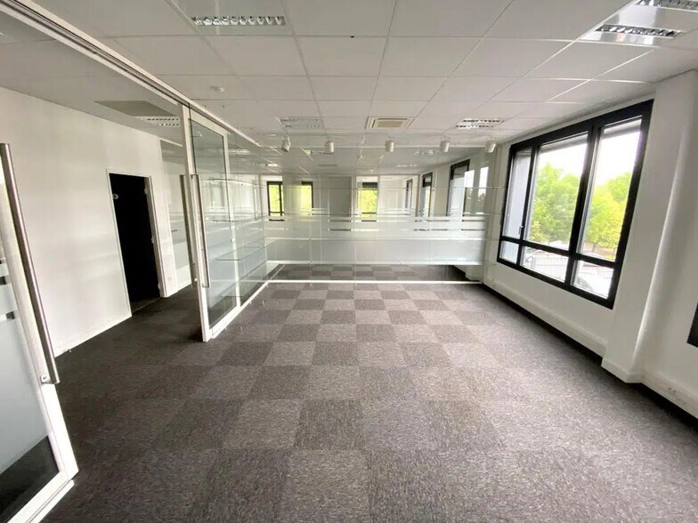 Bureau dans FOURQUEUX à louer - Photo intérieure - Image 3 de 13