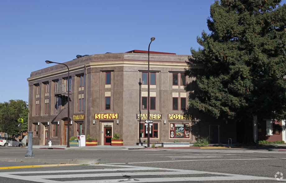 2750 Adeline St, Berkeley, CA for lease - Primary Photo - Image 2 of 3
