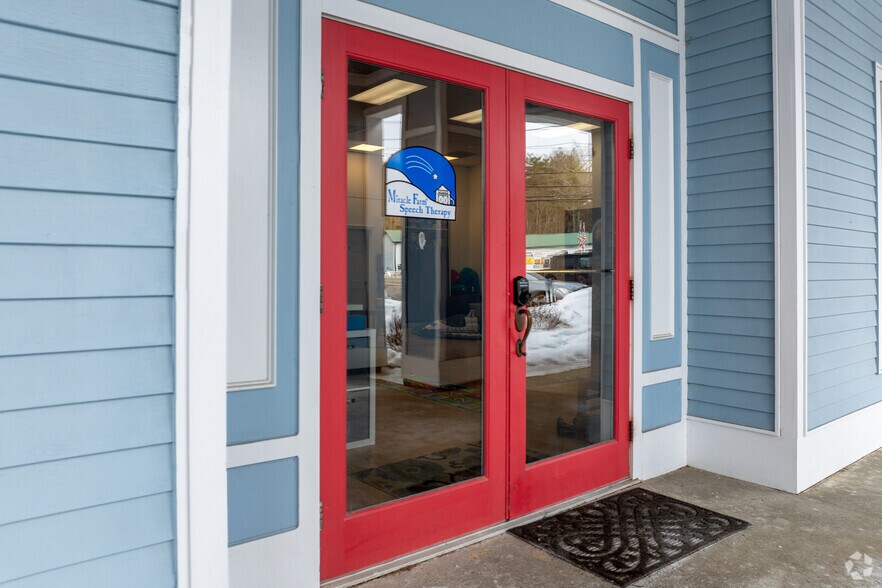 105 Lafayette Rd, Hampton Falls, NH for sale - Building Photo - Image 3 of 4