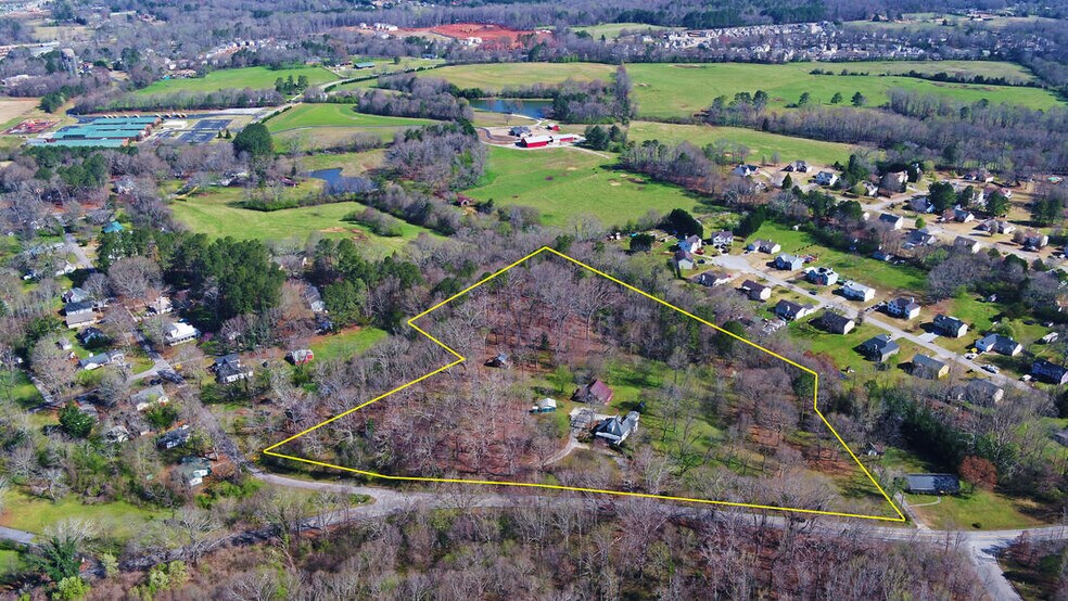 8422 Pendergrass Rd, Hoschton, GA à vendre - Photo du bâtiment - Image 3 de 31