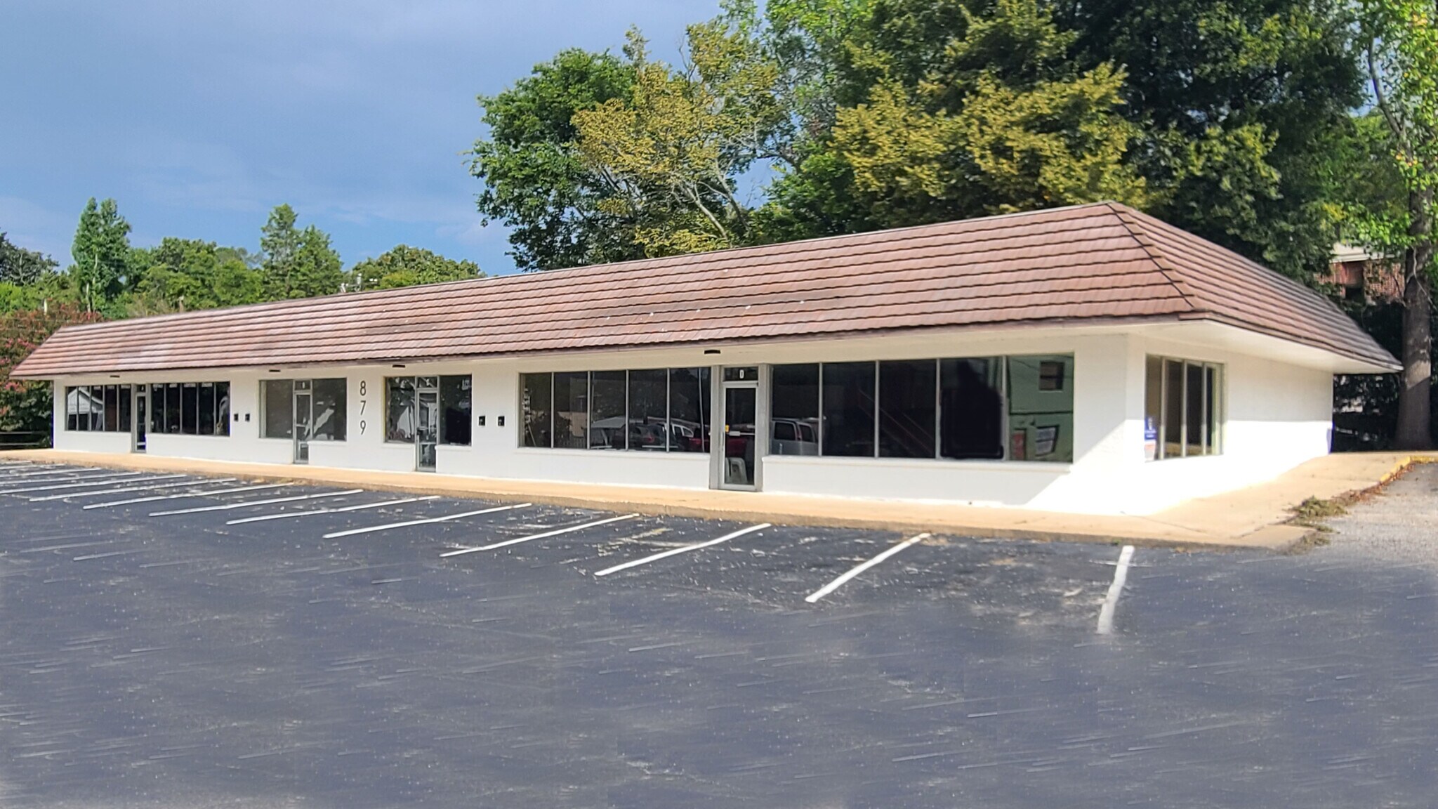 879 Park Ave, Hot Springs, AR for lease Building Photo- Image 1 of 4
