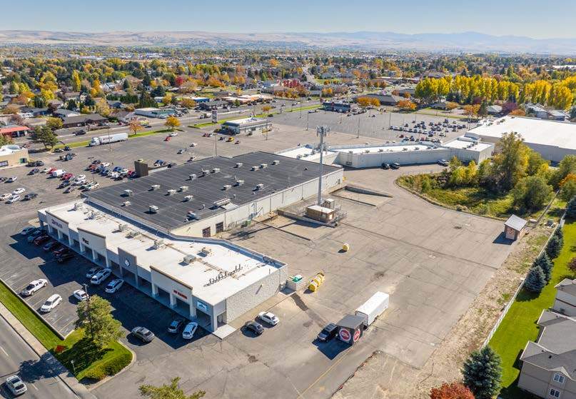 200-390 S Woodruff Ave, Idaho Falls, ID à louer - Photo du bâtiment - Image 2 de 3
