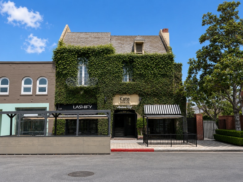 8428 Melrose Pl, Los Angeles, CA for lease - Building Photo - Image 1 of 7