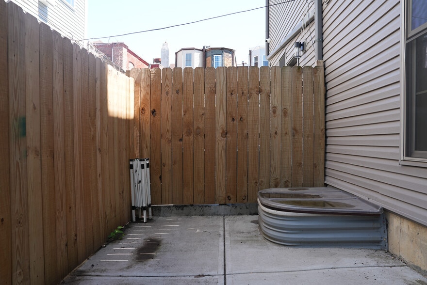 4107 W Girard Ave, Philadelphia, PA à vendre - Photo du bâtiment - Image 2 de 12