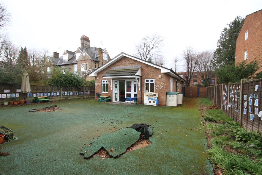 85 Wellington Rd, Enfield for sale - Building Photo - Image 3 of 11