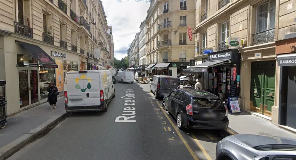 187 Rue De Grenelle, Paris à louer - Photo du bâtiment - Image 1 de 6