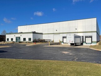 Plus de détails pour 420 37th Ave, St Charles, IL - Industriel à vendre