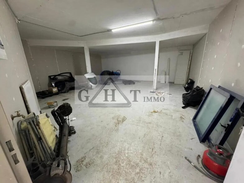 Industrial in Palaiseau for lease - Building Photo - Image 2 of 4