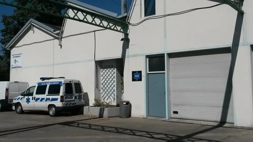 Industriel dans Vénissieux à louer - Photo du bâtiment - Image 2 de 3