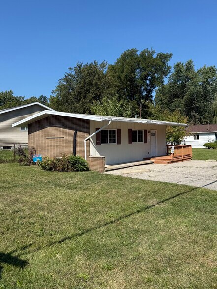 3000 W Michigan Ave, Lansing, MI à vendre - Photo du bâtiment - Image 2 de 4