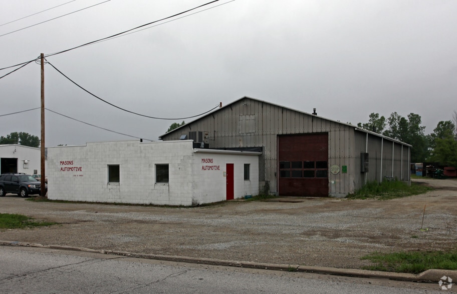 102 E Jones Rd, Fostoria, OH for sale - Primary Photo - Image 1 of 3
