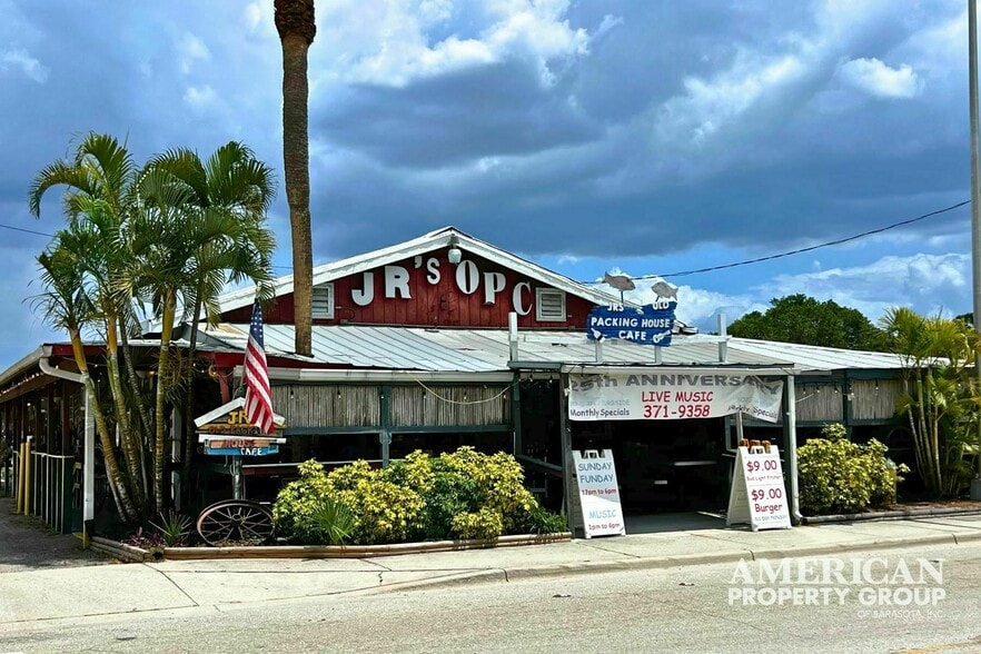 987 S Packinghouse Rd, Sarasota, FL à vendre - Photo du bâtiment - Image 1 de 27
