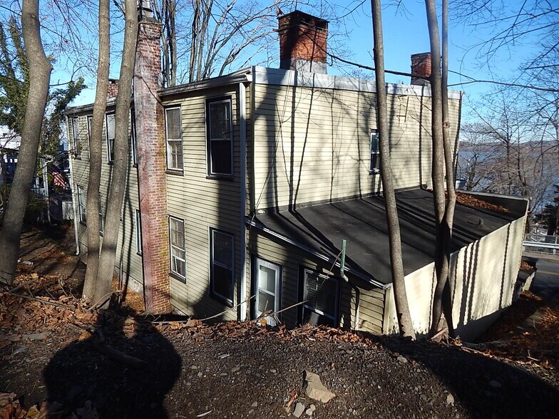 125 Hudson Ter, Piermont, NY à vendre - Photo du bâtiment - Image 3 de 9