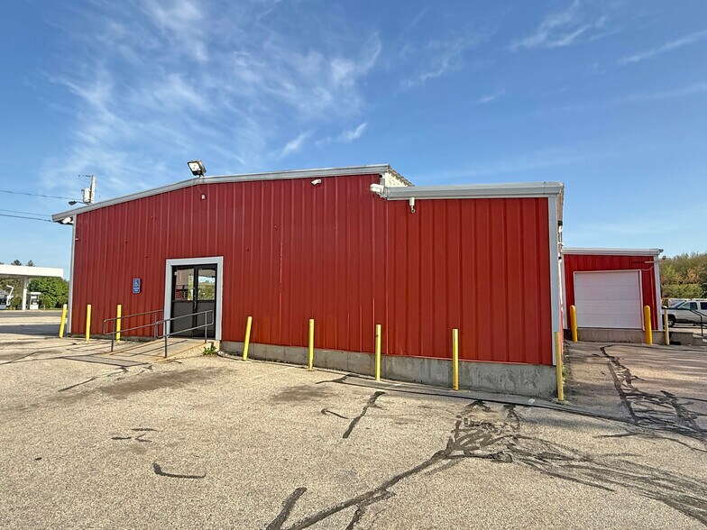 65 Plaistow Rd, Plaistow, NH à louer - Photo principale - Image 2 de 5