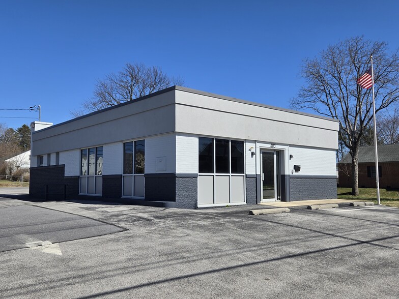 405 Wayne Ave, Chambersburg, PA for lease - Building Photo - Image 2 of 5