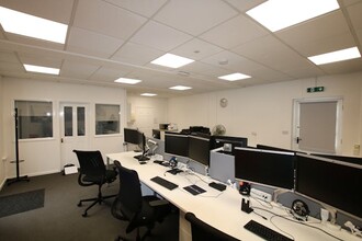 12 Pummery Sq, Dorchester for lease Interior Photo- Image 2 of 3