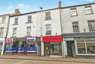 35 Fore St, Cullompton for lease Interior Photo- Image 1 of 3