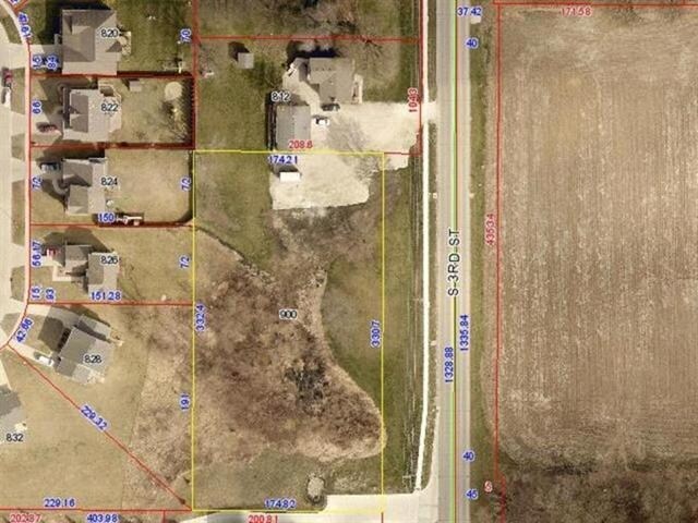 900 S 3rd St, Polk City, IA à vendre - Photo du bâtiment - Image 2 de 4