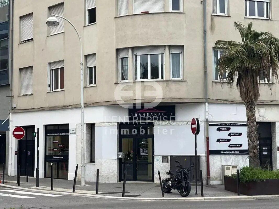 Commerce de détail dans Nice à louer Photo du bâtiment- Image 1 de 12