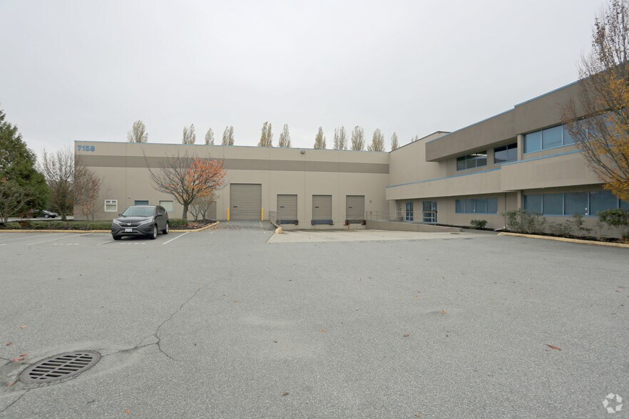 7158-7168 Progress Way, Delta, BC à louer - Photo du bâtiment - Image 2 de 5