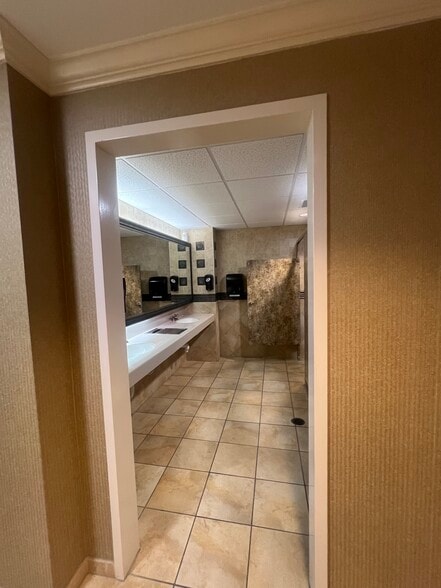 597 Old Mount Holly Rd, Goose Creek, SC à vendre - Photo intérieure - Image 3 de 10