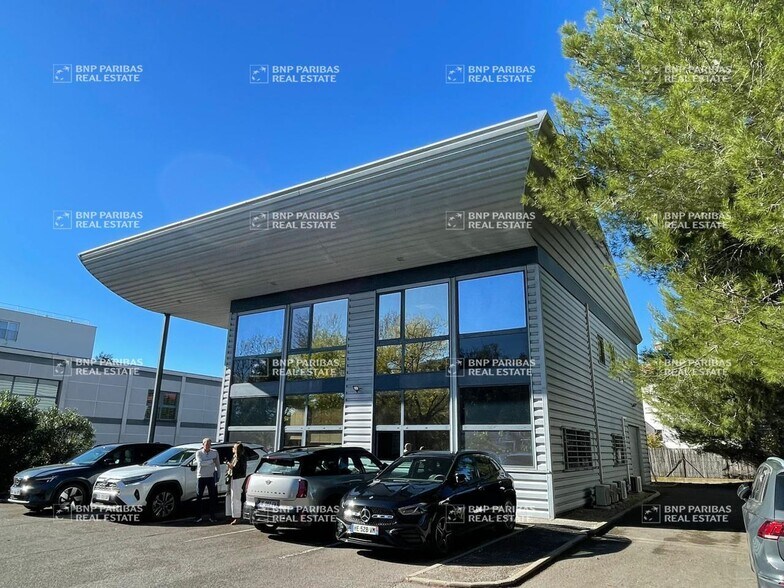 Office in Montpellier for lease - Building Photo - Image 2 of 18