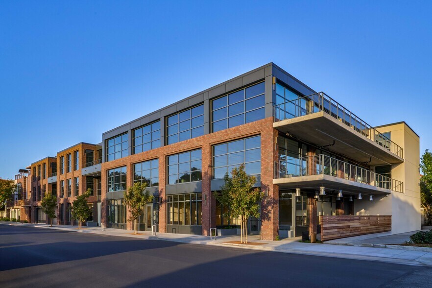 388 Cambridge Ave, Palo Alto, CA à louer - Photo du bâtiment - Image 2 de 14