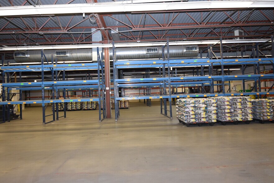 446 Benton Rd, North Haverhill, NH à vendre - Photo du bâtiment - Image 2 de 11