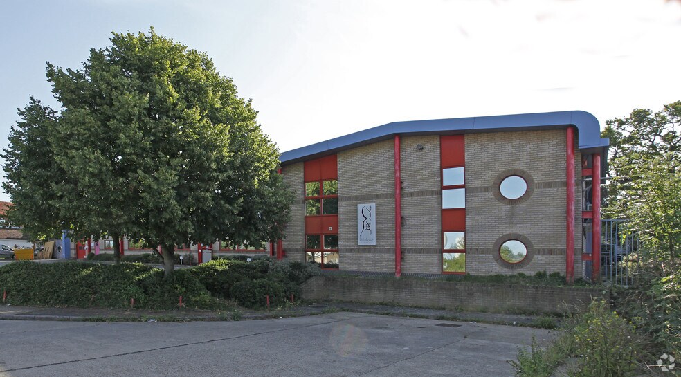 Rodney Way, Chelmsford à vendre - Photo du bâtiment - Image 2 de 2