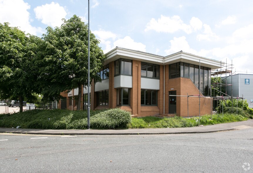 Lime Kiln Clos, Stoke Gifford for lease - Building Photo - Image 3 of 4