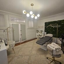 896 Beacon St, Boston, MA for lease Interior Photo- Image 2 of 5