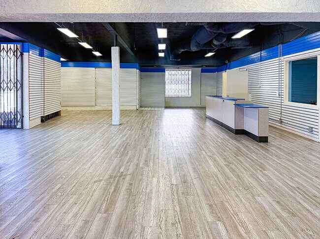 More details for 6035 W Pico Blvd, Los Angeles, CA - Retail for Sale