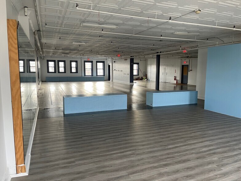 17-23 N Main St, Port Chester, NY à louer - Photo intérieure - Image 3 de 6