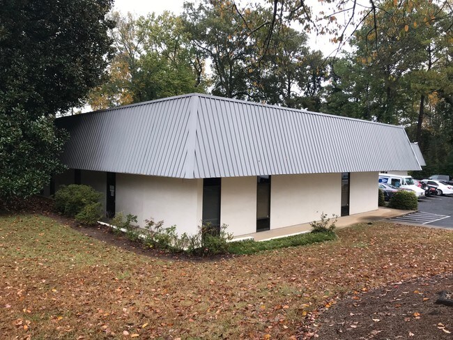 Plus de détails pour 5075 Roswell Rd NE, Atlanta, GA - Bureau à louer