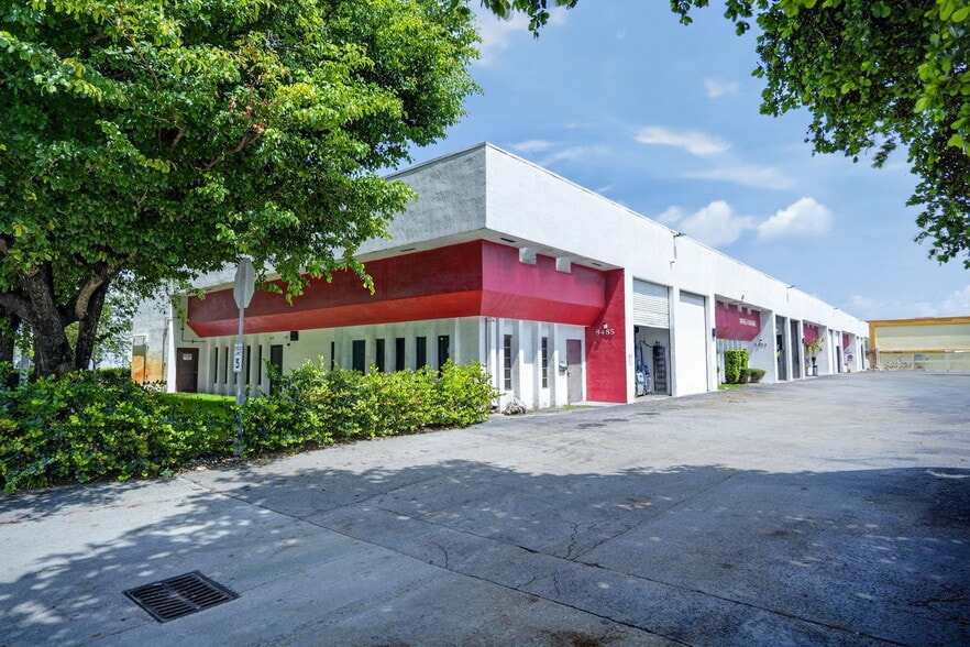 8485-8499 NW 54th St, Miami, FL for sale - Building Photo - Image 2 of 38