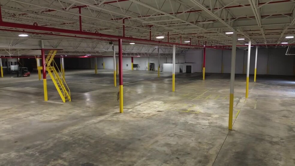 660 Bessemer Super Hwy, Birmingham, AL for lease - Commercial Listing Video - Image 2 of 9