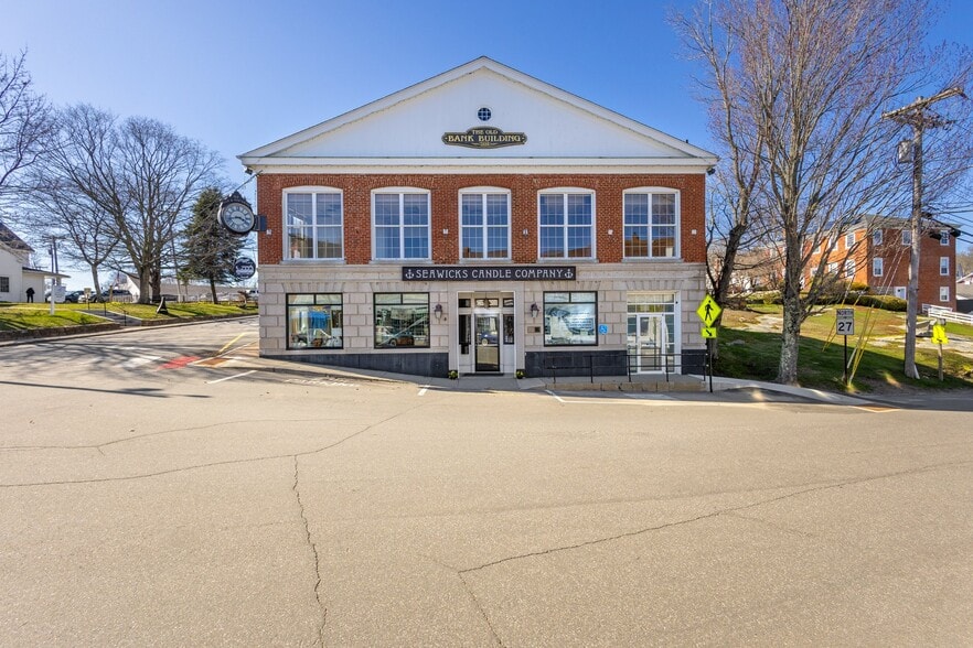 1 Oak St, Boothbay Harbor, ME for lease - Primary Photo - Image 1 of 4