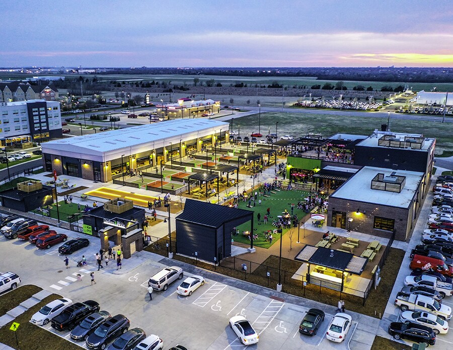 13th St. N & Greenwich Rd., Wichita, KS à vendre Autre- Image 1 de 9