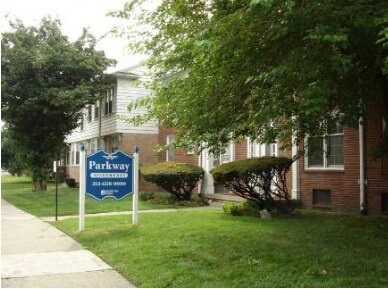 641-711 Covington Dr, Detroit, MI à vendre - Photo du bâtiment - Image 2 de 2