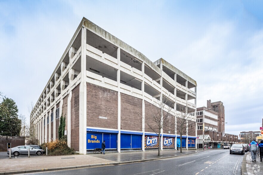 13-15 Church St, St Helens for lease - Building Photo - Image 2 of 4