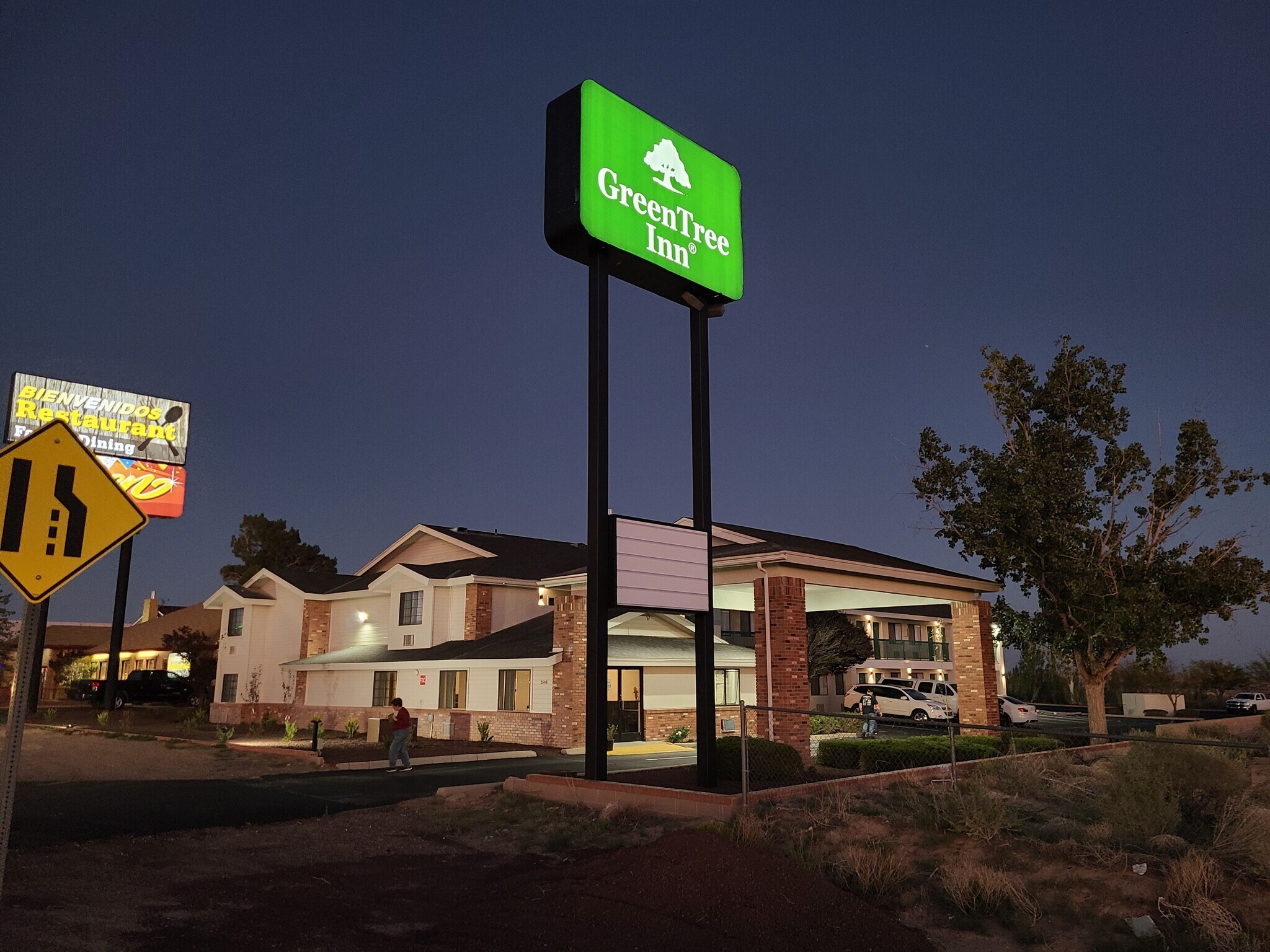2596 Navajo Blvd, Holbrook, AZ for sale Primary Photo- Image 1 of 47