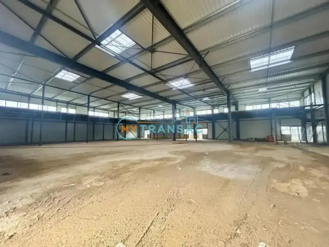 Flex dans Louvres à louer Photo du bâtiment- Image 1 de 11