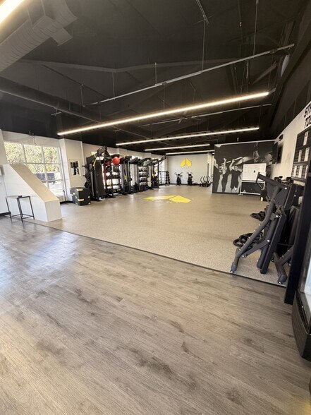 24851 S Tamiami Trl, Bonita Springs, FL à louer - Photo du bâtiment - Image 2 de 10