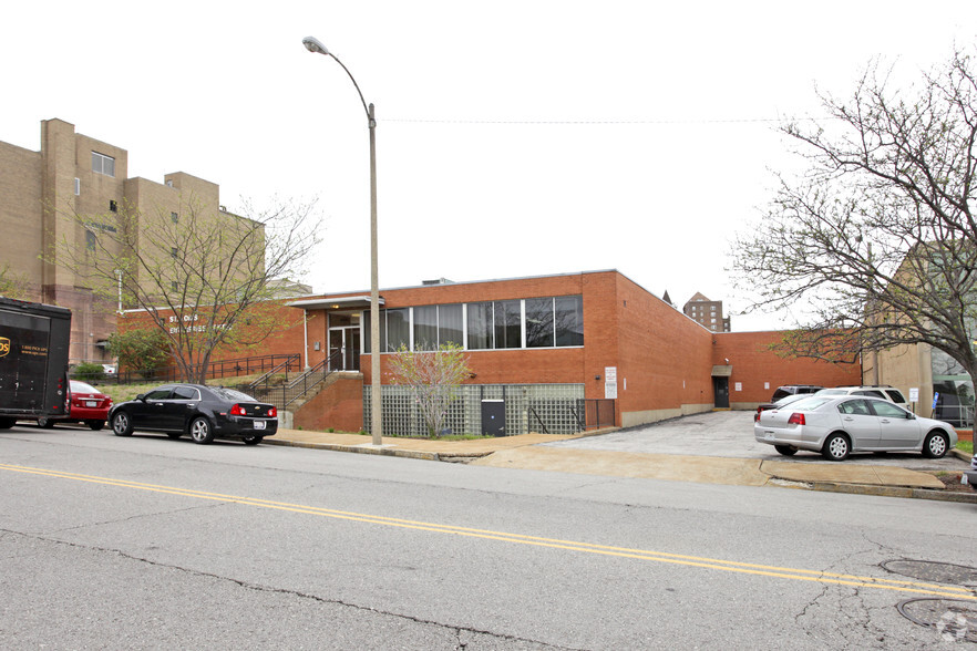 3830 Washington Ave, Saint Louis, MO for lease - Primary Photo - Image 1 of 2