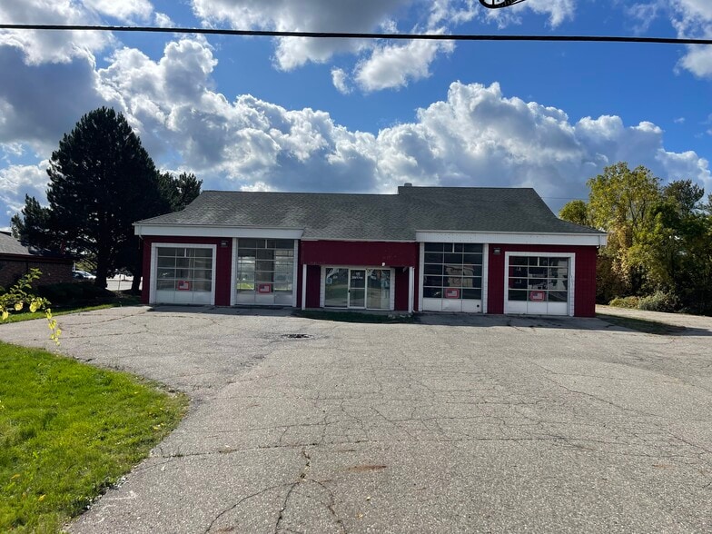 530 E Saginaw Hwy, Grand Ledge, MI for sale - Building Photo - Image 2 of 14