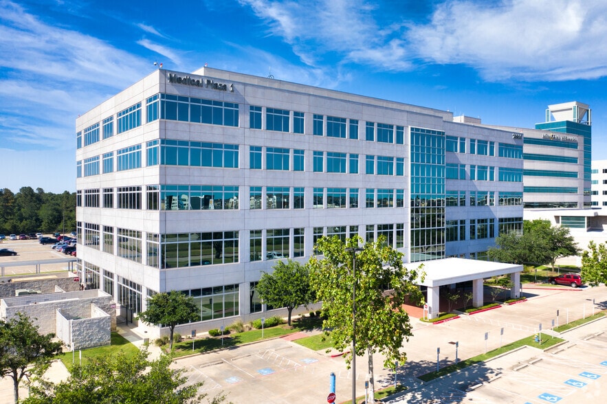 23920 Katy Fwy, Katy, TX for lease - Building Photo - Image 1 of 3