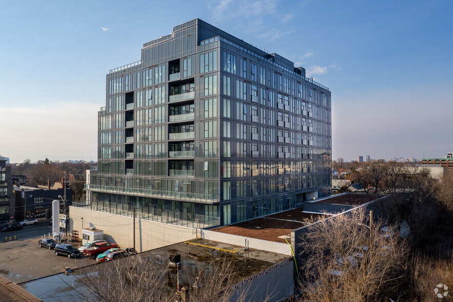 500 Dupont St, Toronto, ON à louer - Photo du bâtiment - Image 2 de 2